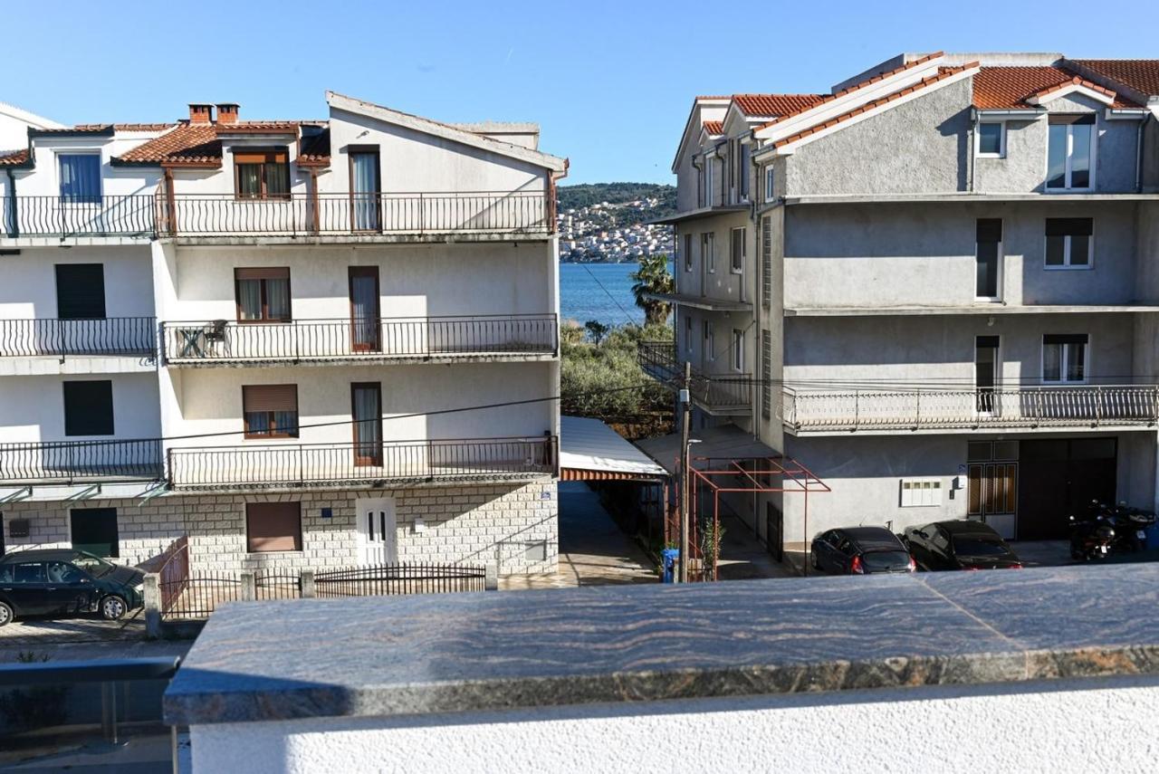 Apartments By The Sea Trogir - 21215 Buitenkant foto