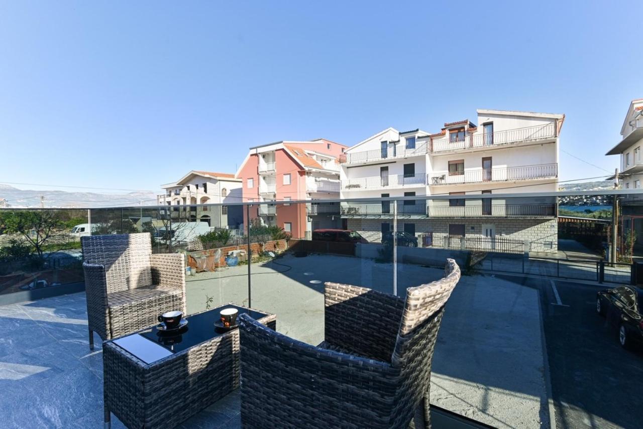 Apartments By The Sea Trogir - 21215 Buitenkant foto